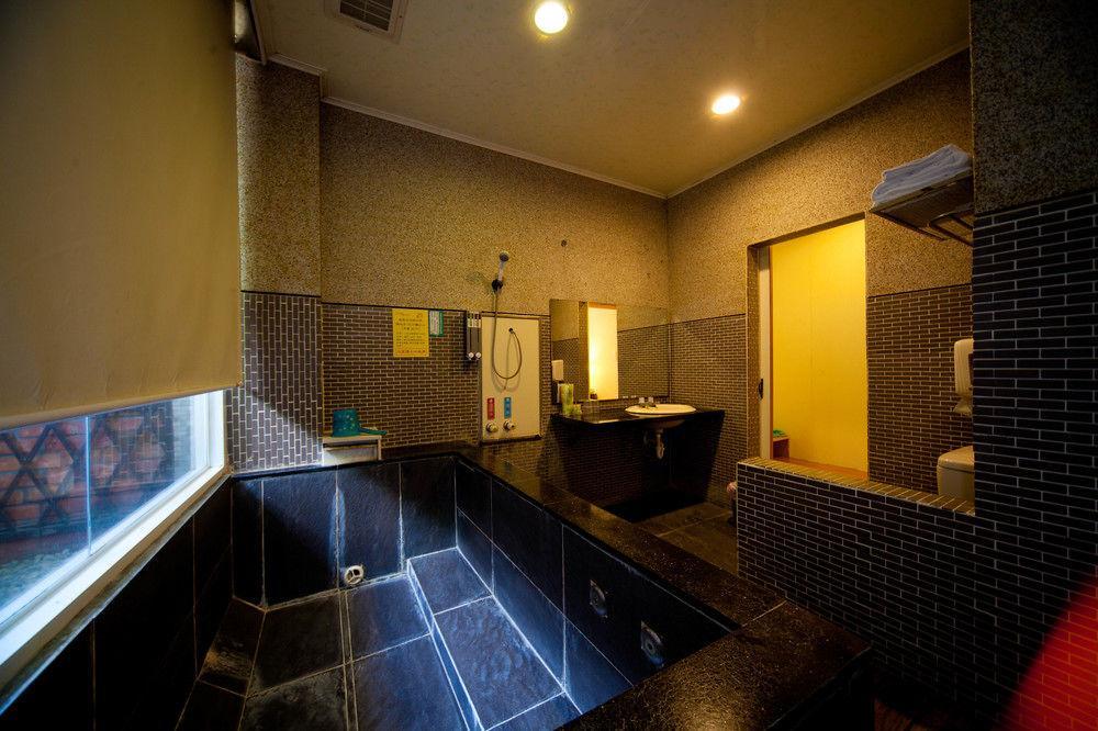 An Tong Hot Spring Hotel Юйли Экстерьер фото